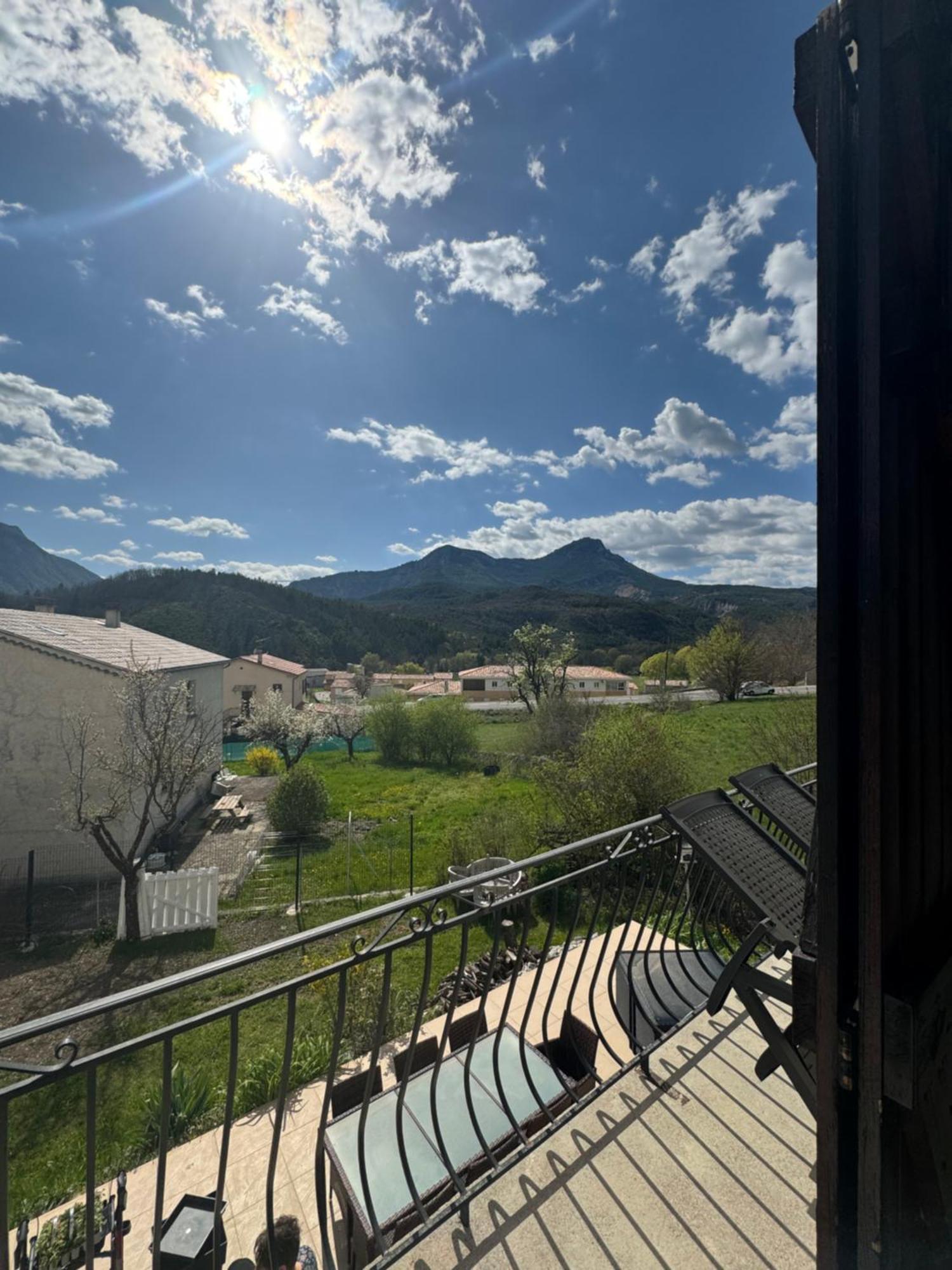 Bnb Castellane Chambre D'Hotes B&B Exterior foto